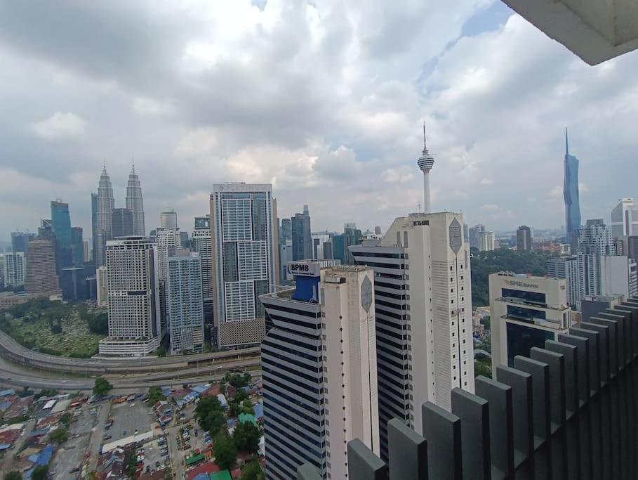 Cl 30A Super Kl View Infinity Pool Klcc Leilighet Kuala Lumpur Eksteriør bilde