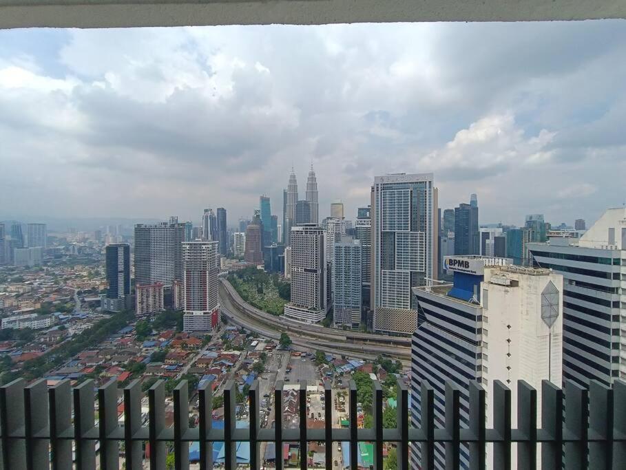 Cl 30A Super Kl View Infinity Pool Klcc Leilighet Kuala Lumpur Eksteriør bilde